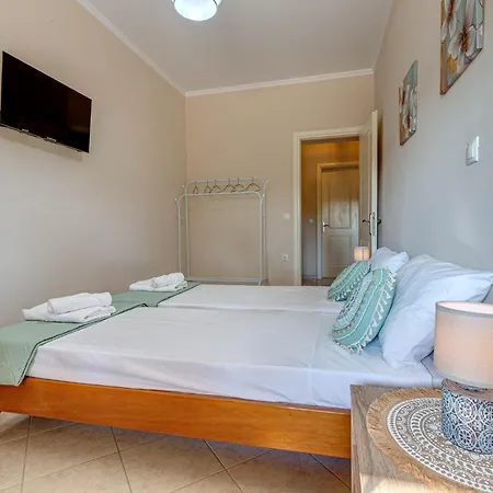 J And P Nature's Escape Puládesz